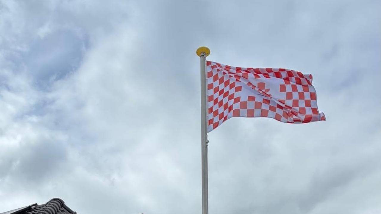 Brabanders hangen de vlag uit op Dag van de Zachte G