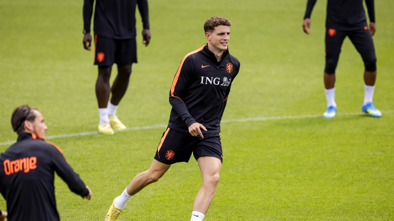 Guus Til is de enige PSV'er bij Oranje (foto: ANP).