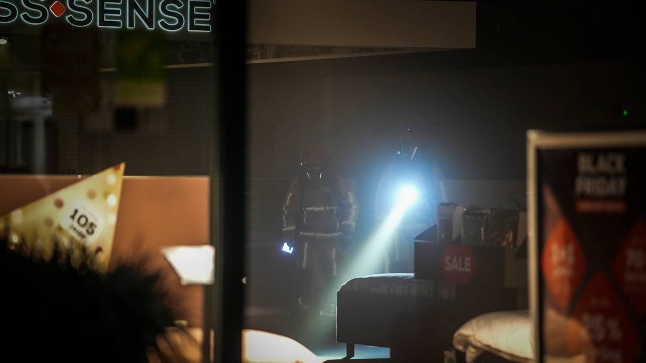 De brandweer in actie (foto: SQ Vision).