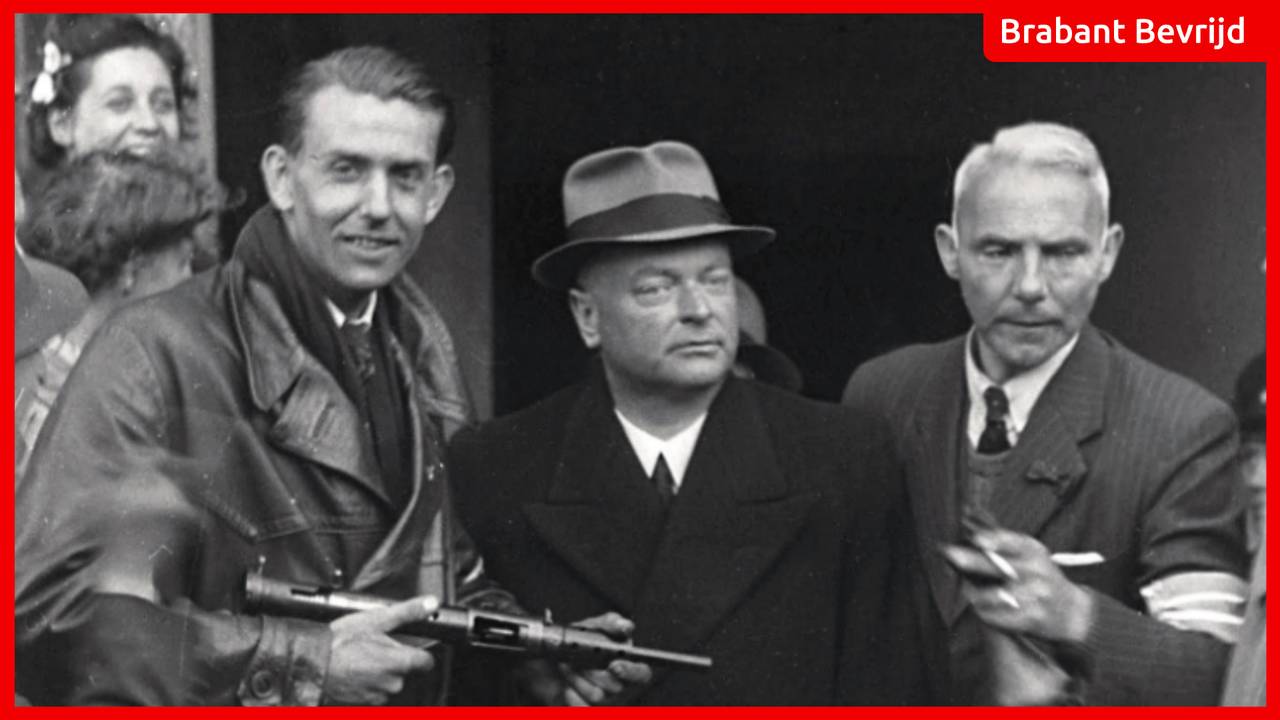 Anton Mussert (met hoed) gearresteerd (foto: Rijksmuseum)