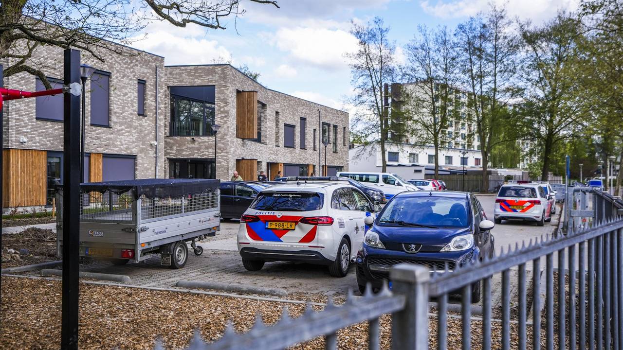 De politie rukte massaaal uit (foto: SQ Vision).