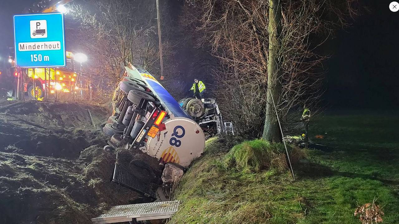 Diesellucht hier te ruiken na dodelijk ongeluk met tankwagen in België.
