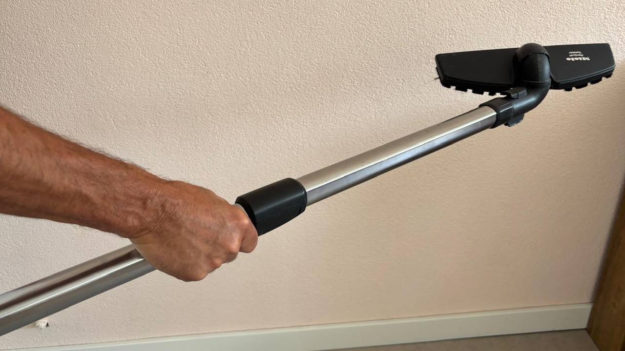 Een man werd toegetakeld met een deel van een stofzuiger (foto: Eileen Janssen).