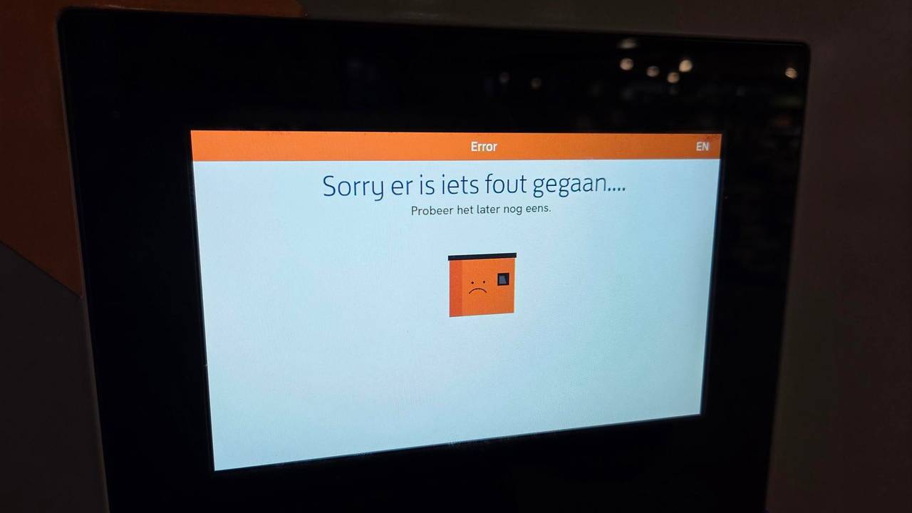 De mededeling die klanten te zien kregen door de storing bij PostNL foto: Noël van Hooft).