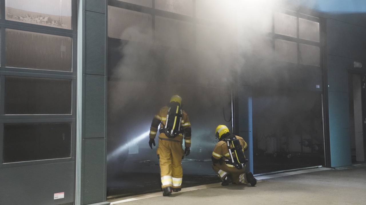Massive Fire in Garage at Van den Udenhout in Den Bosch Causes Enormous Smoke and Soot Damage