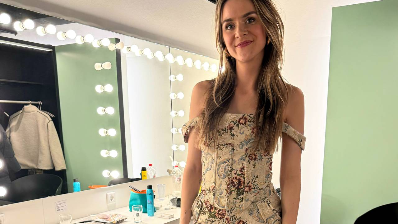 Dominique de Bont in haar outfit.