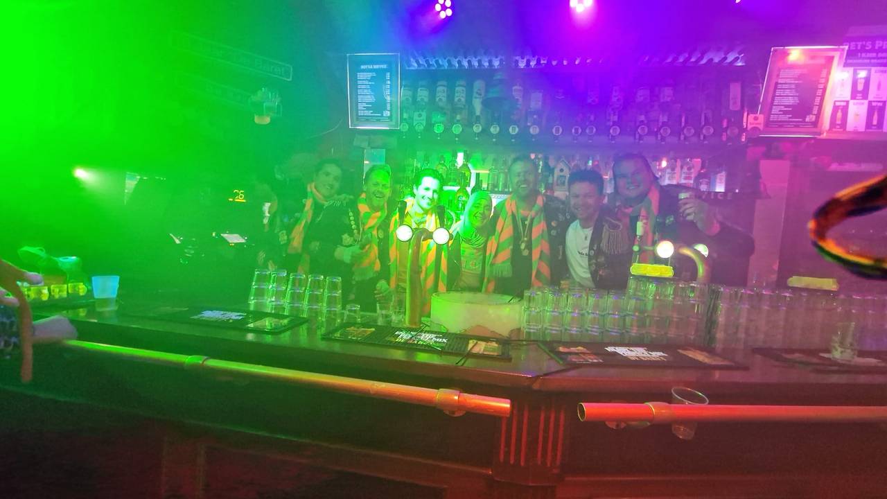 Esmah Lahlah deed uit volle borst mee met de mannen (foto: Wesley Verster).