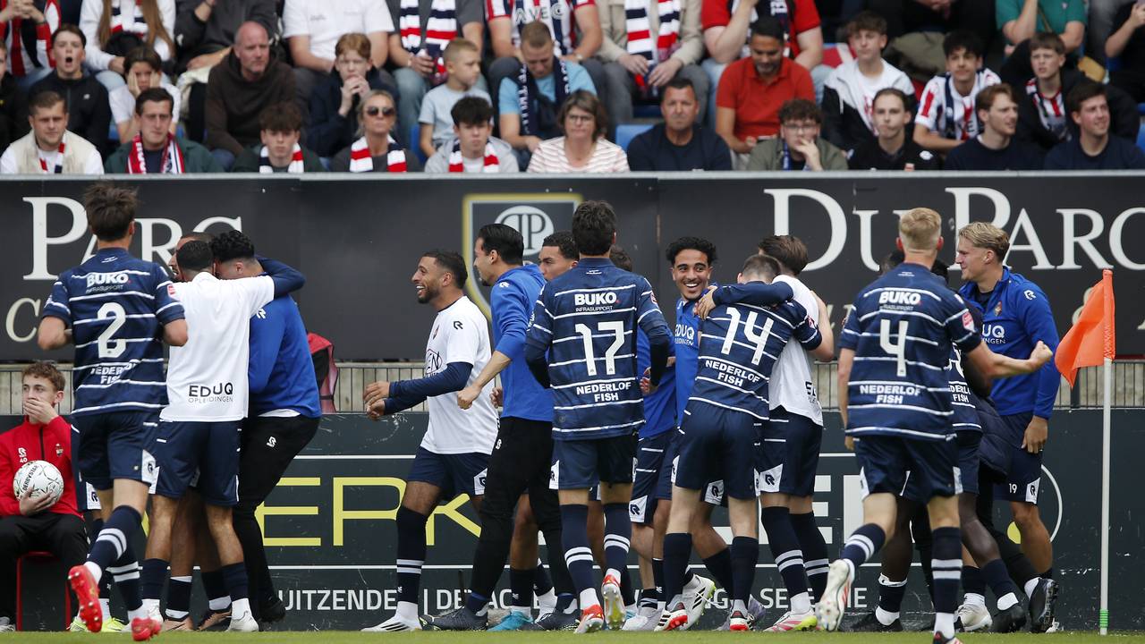 Telstar juicht na een doelpunt tegen Willem II. (Foto: ANP, Bart Stoutjesdijk)