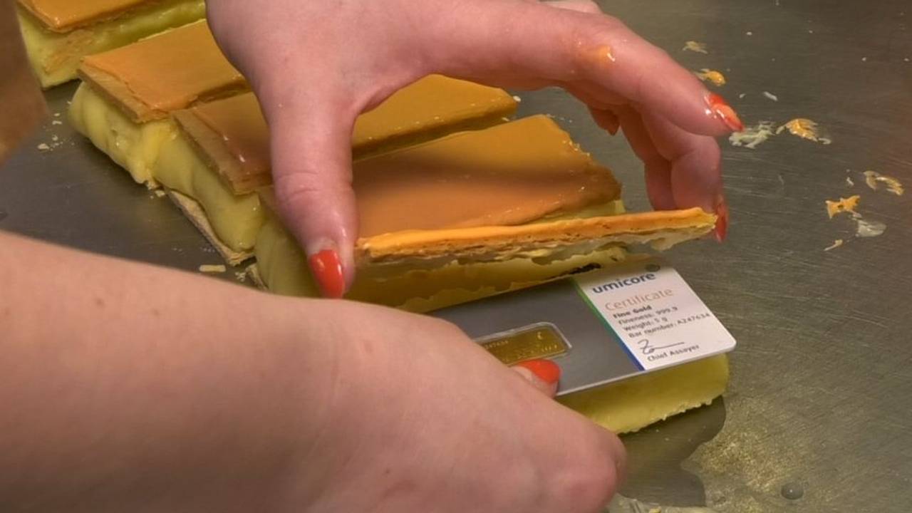 In de bakkerij worden de goudbaren verstopt (foto: Sjoerd Joosen).