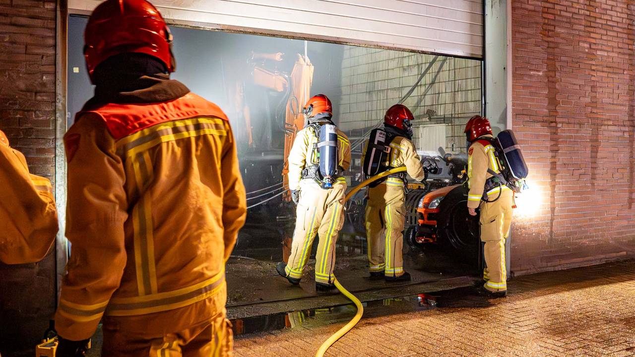 De brandweer in actie in Helmond (foto: Harrie Grijseels/SQ Vision).