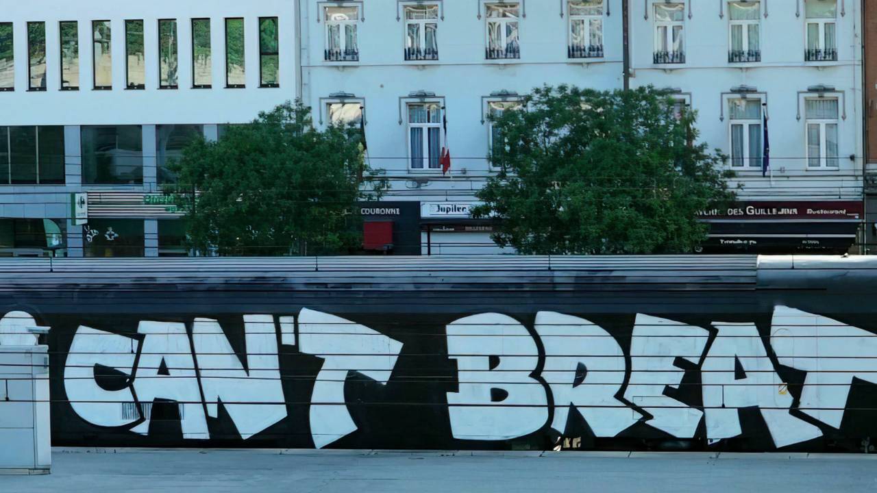 'Please I can't breathe' was een van de meeste bekende graffiti's van Seyar (foto: Seyar).
