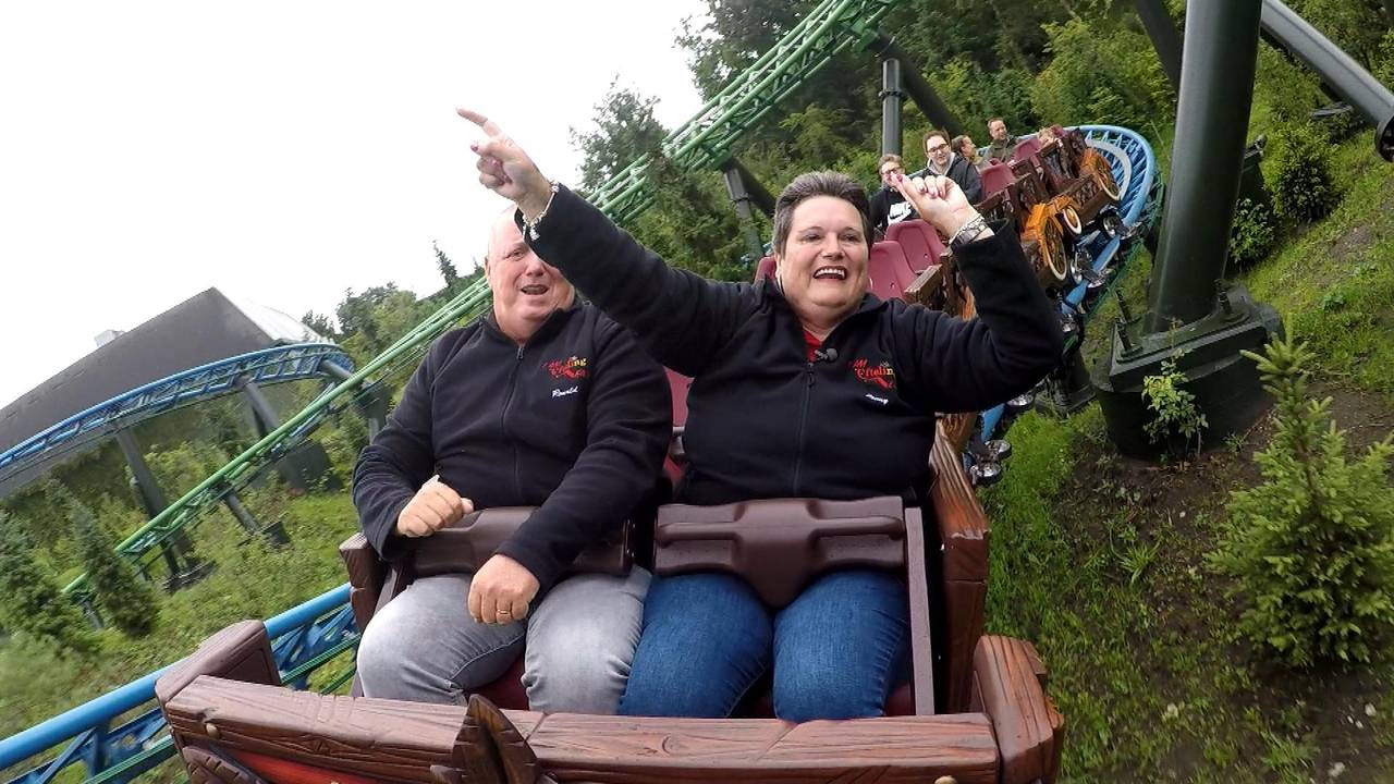 Eftelingfan Conny Ots geniet in de Max en Moritz (foto: Rick Leenes).