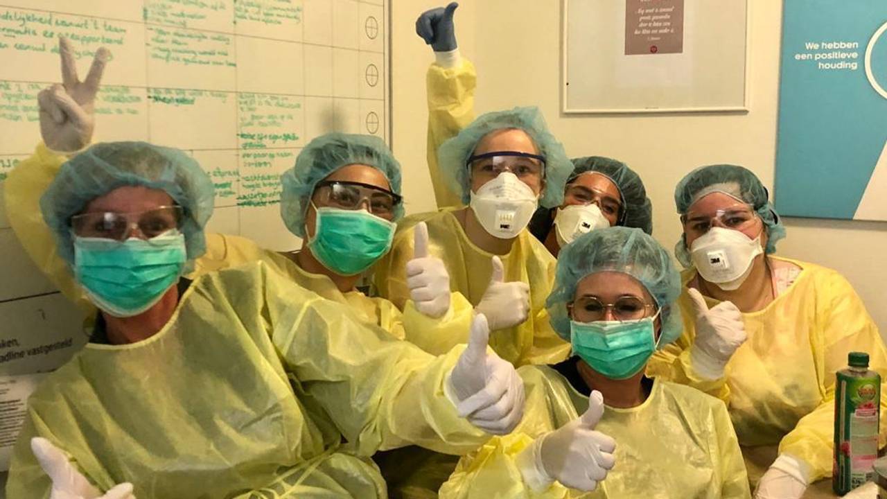 'Niet klagen maar dragen', was het motto van het team van Jolanda Bruëns tijdens de isolatie (foto: Padua De Wever)