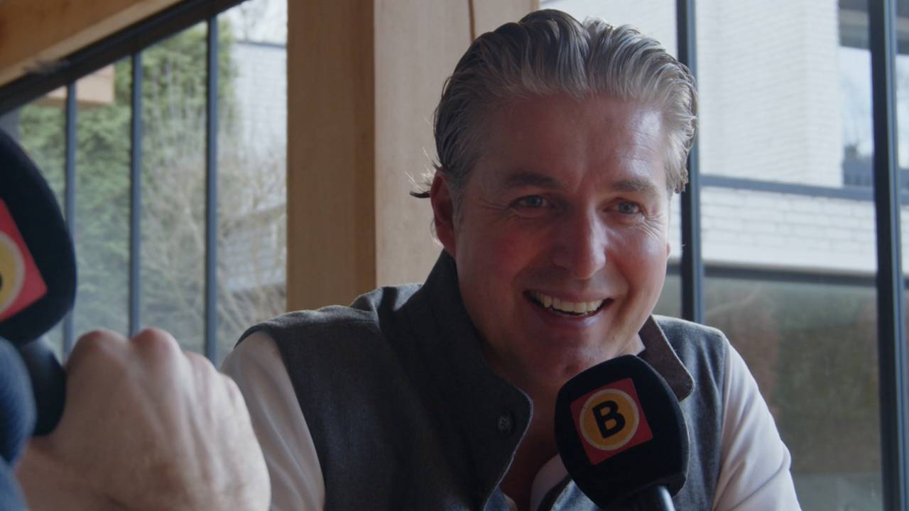 Oud-olympiër Pieter van den Hoogenband in de podcast 'Van Ons'.