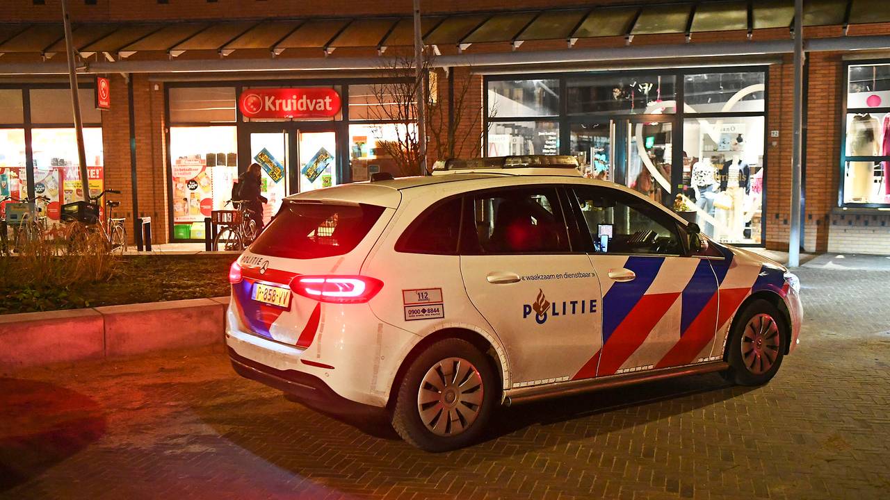 Overval op Kruidvat (foto: Rico Vogels/SQ Vision).