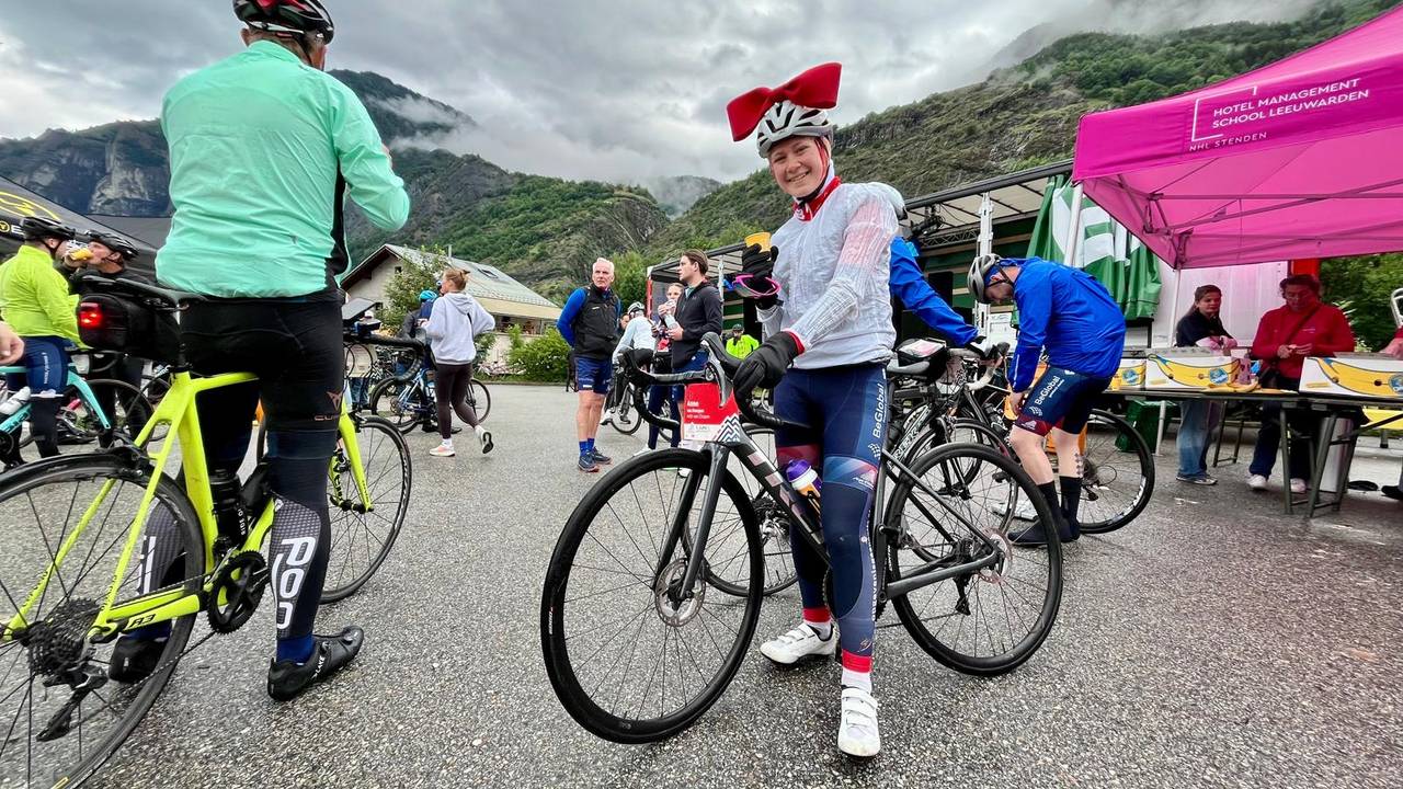 Anne uit Chaam wil zes keer omhoog fietsen. (Foto: Hannelore Struijs)