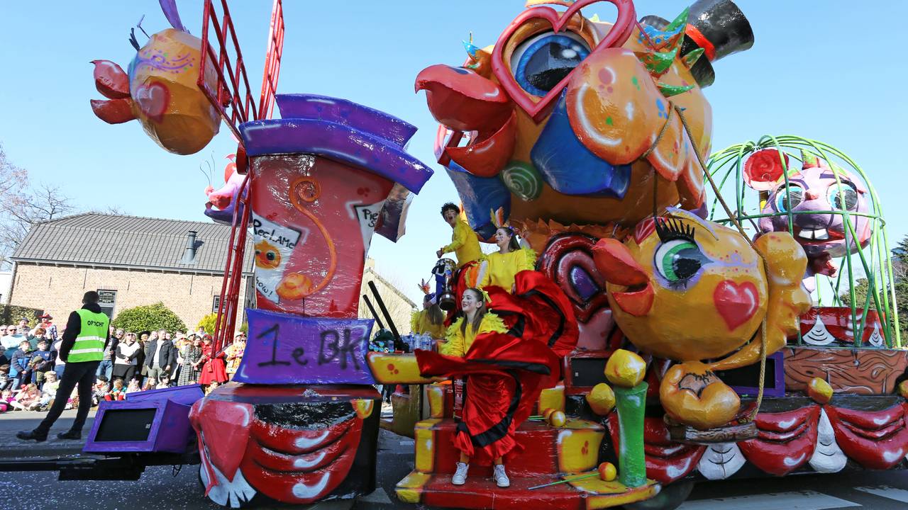 Carnaval valt extra vroeg, maar bouwclubs denken niet aan kleinere wagens