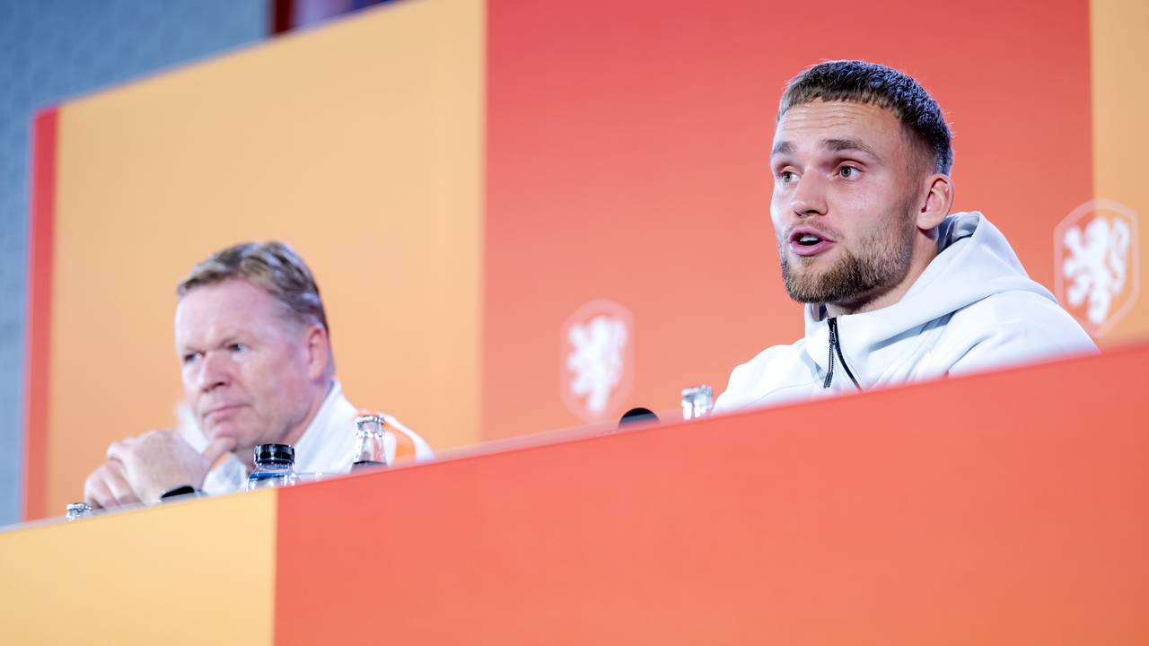 Bart Verbruggen en Ronald Koeman (foto: ANP). 