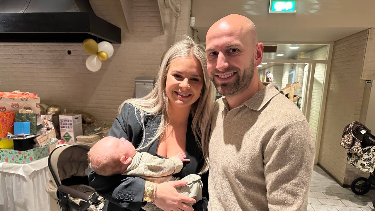 Baby Jack was de laatste van de groep, maar dat mag de pret niet drukken voor ouders Hilde en Jorrit.