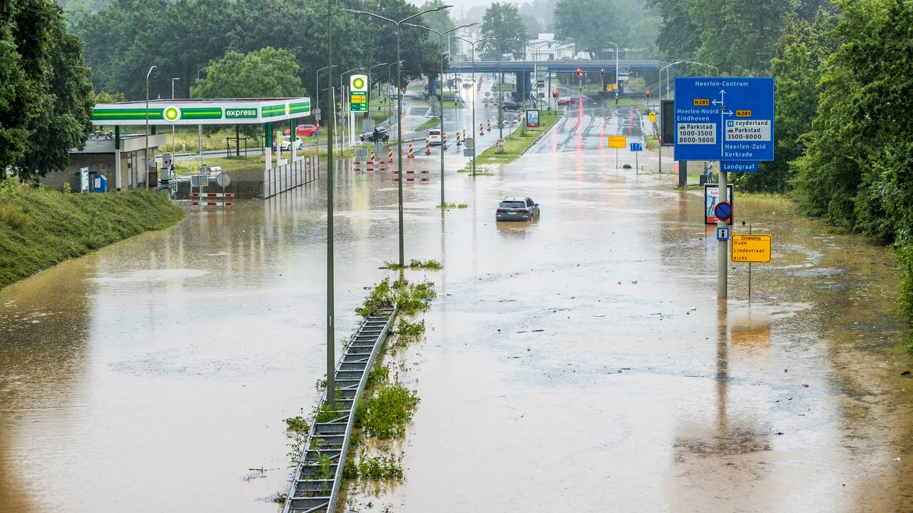 Militairen uit Oirschot helpen bij zware wateroverlast in ...