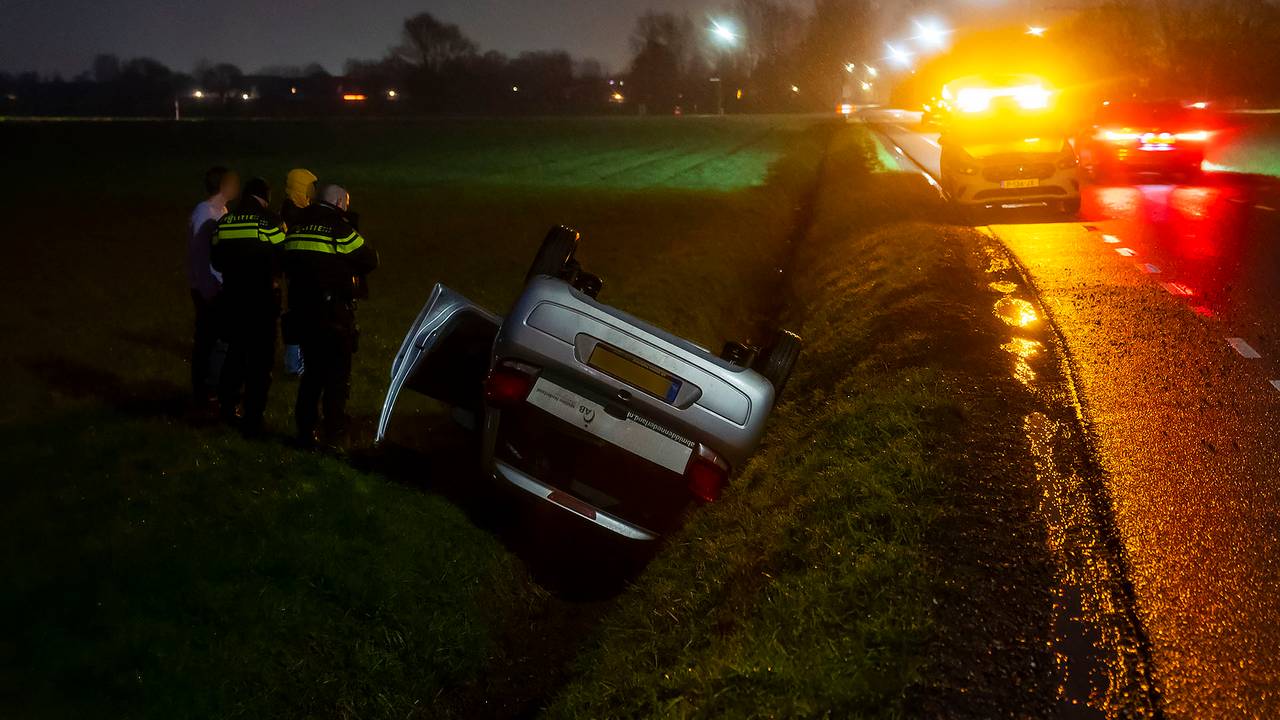 De plek waar de wagen van de weg raakte (foto: Gabor Heeres/SQ Vision Mediaprodukties).
