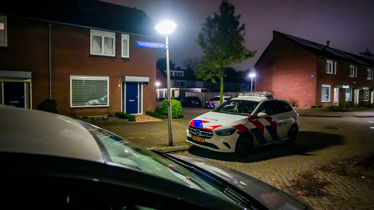 De explosie aan de Terschellingstraat in Eindhoven vond rond middernacht plaats (foto: SQ Vision).
