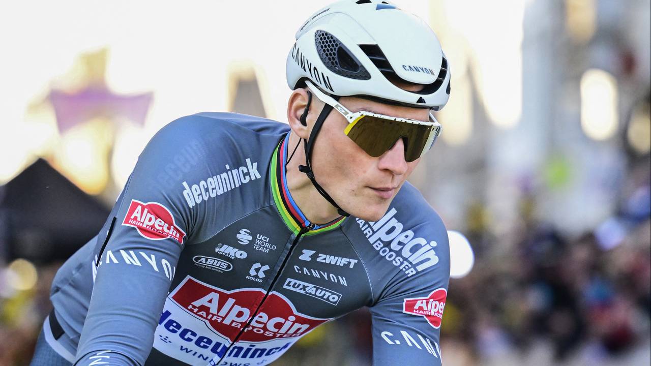 Mathieu van der Poel tijdens de Ronde van Vlaanderen (foto: ANP).