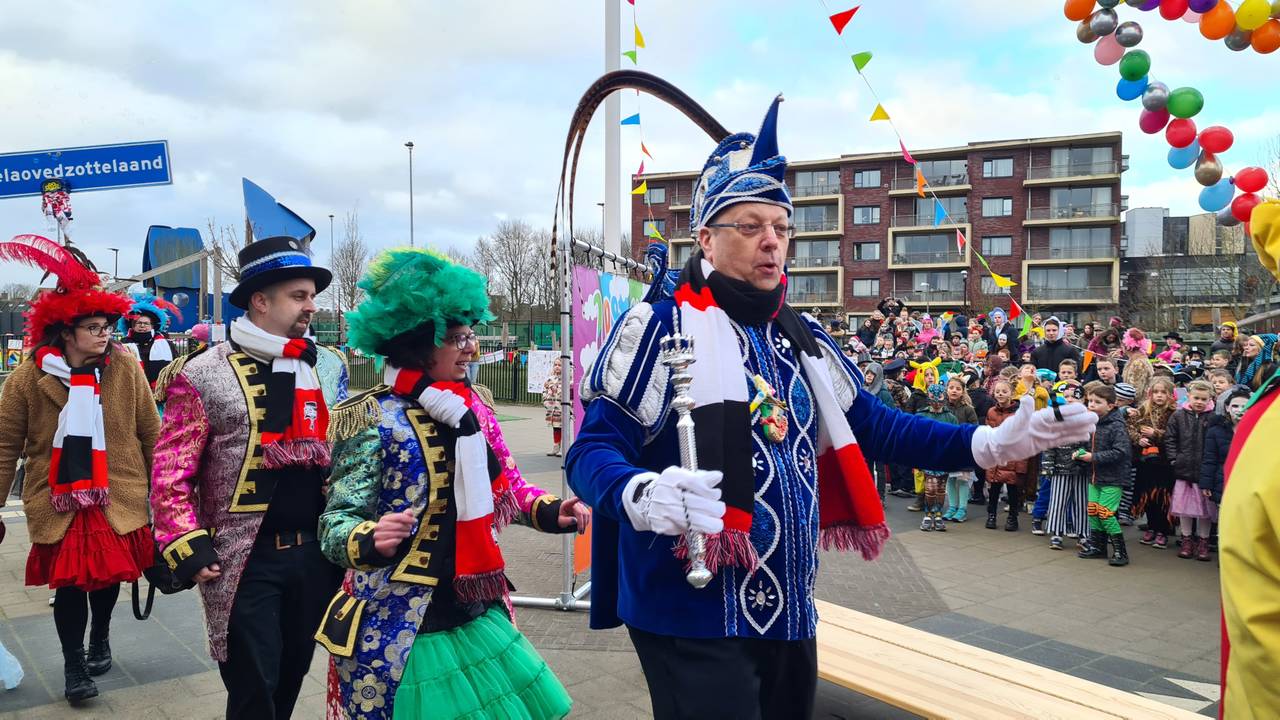 Carnaval begint met klein fisje op school ‘Zo fijn dat alles weer kan