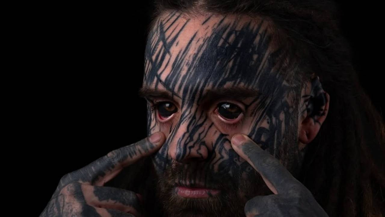 William en zijn getatoeëerde ogen (foto: Portrettenvanmars).