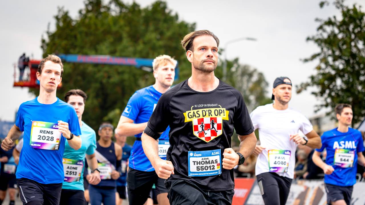 Gas d'r op Thomas! (foto: Marcel van Dorst, Eye4images).