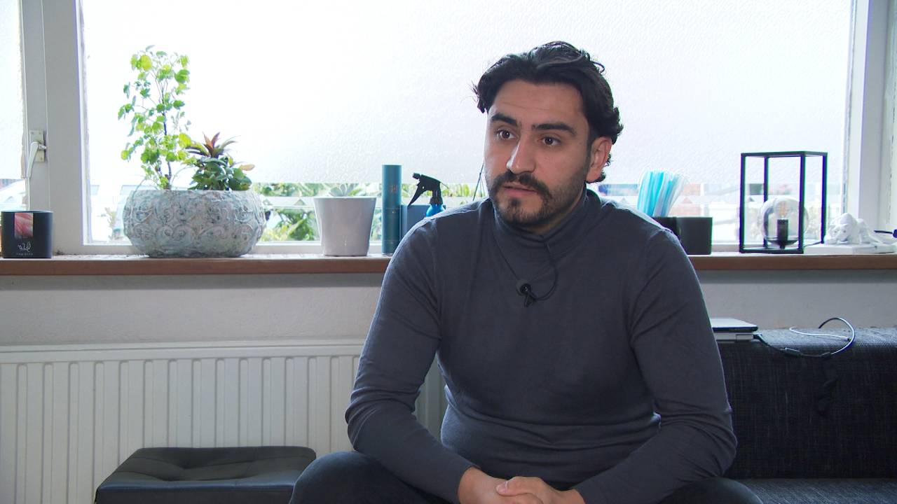 Dogan Demirr in zijn nieuwe woning.