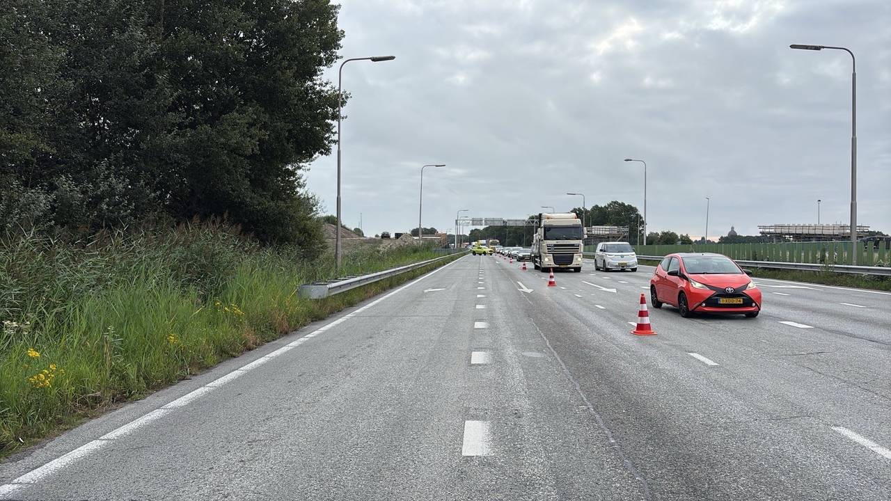 De A59 is deels afgezet (foto: ANWB).