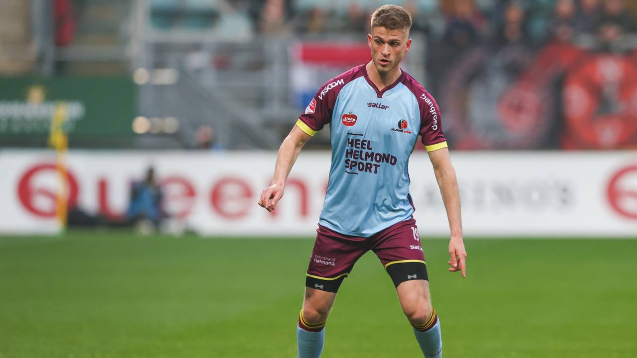 Jelle Goselink, 'matchwinner' voor Helmond Sport in de derby tegen FC Eindhoven (foto: OrangePictures).