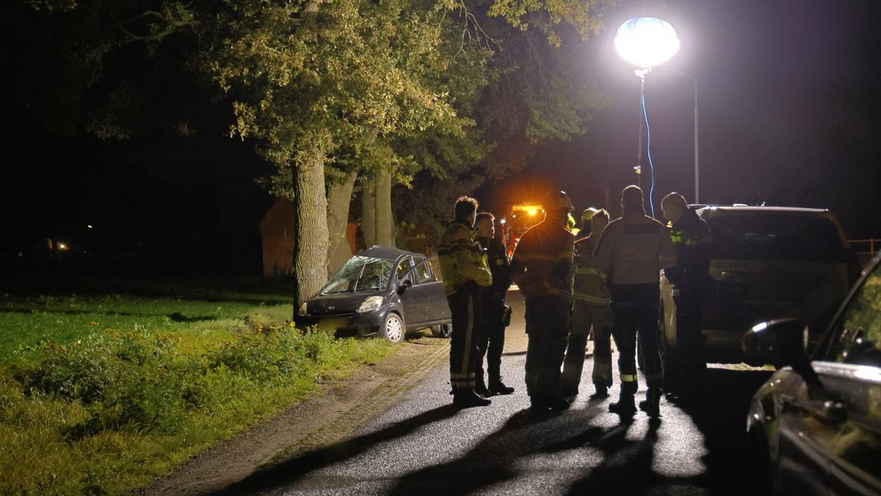 De Blauwstraat in Sint Anthonis werd na het ongeluk afgesloten voor het verkeer (foto: SK-Media).