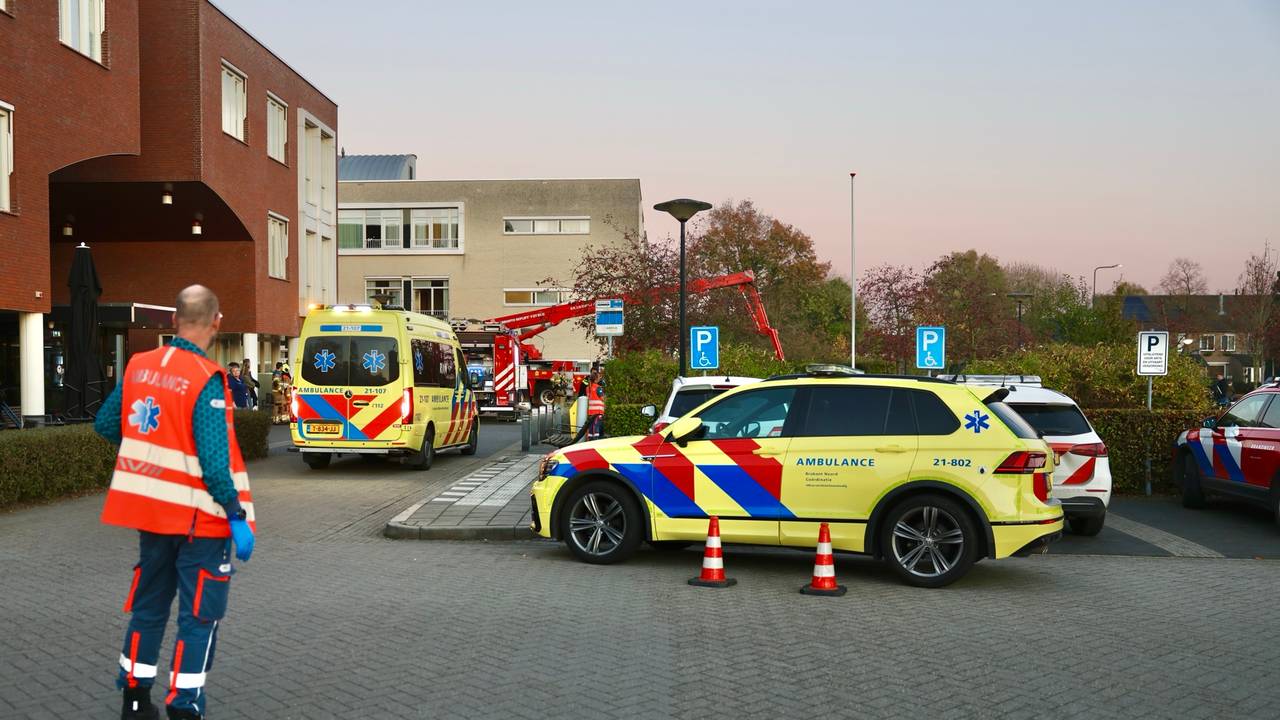 Twee ambulances werden ingezet (foto: Sander van Gils/SQ Vision).