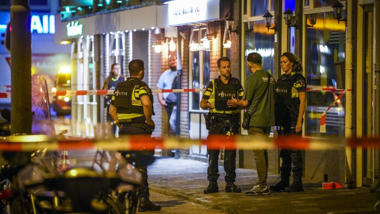 Blessé lors d’une fusillade dans un café à Eindhoven, douille dans la rue