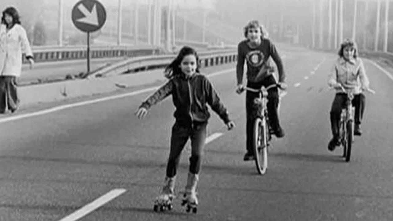 Rolschaatsen en fietsen op de snelweg (foto: Omroep Land van Cuijk).