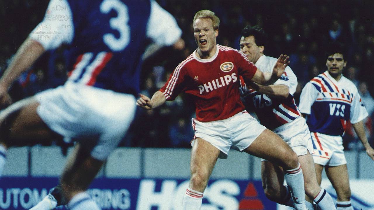 Ronald Koeman krijgt een plek op de Walk of Fame van PSV (foto: ANP).