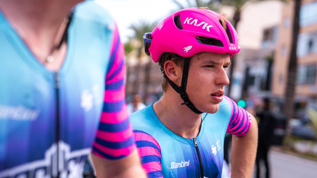 Martijn Rasenberg debuteert in de Ronde van Vlaanderen (foto: Joren Benjamins/Unibet Rose Rockets).