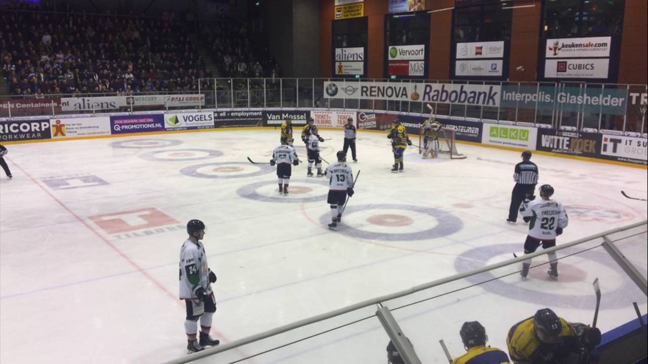 Beeld uit het duel tussen Tilburg Trappers en Herner EV.