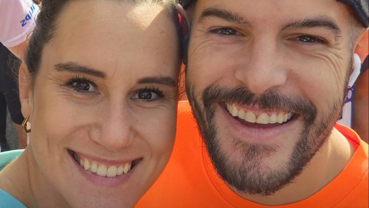  Lindsey en Bas voor de halve marathon.