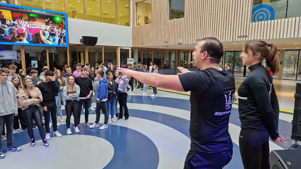 Mo geeft een workshop mentale weerbaarheid (foto: Noël van Hooft)