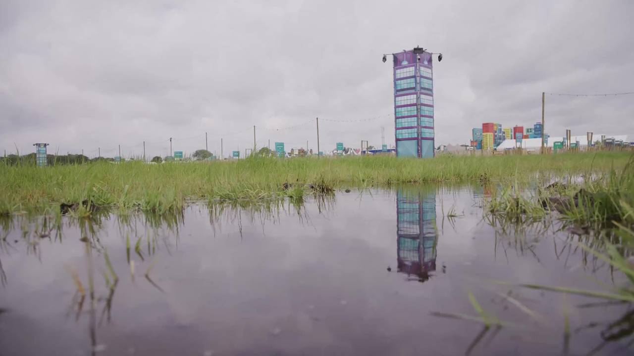 De camping van Intents staat onder water door de extreme regenval (beeld: Intents Festival).