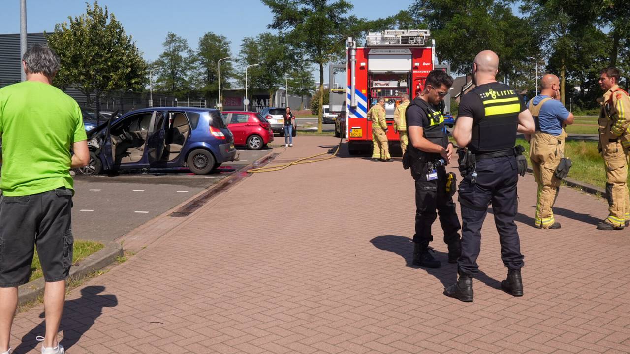 Politie en brandweer waren paraat (foto: Harrie Grijseels/SQ Vision).