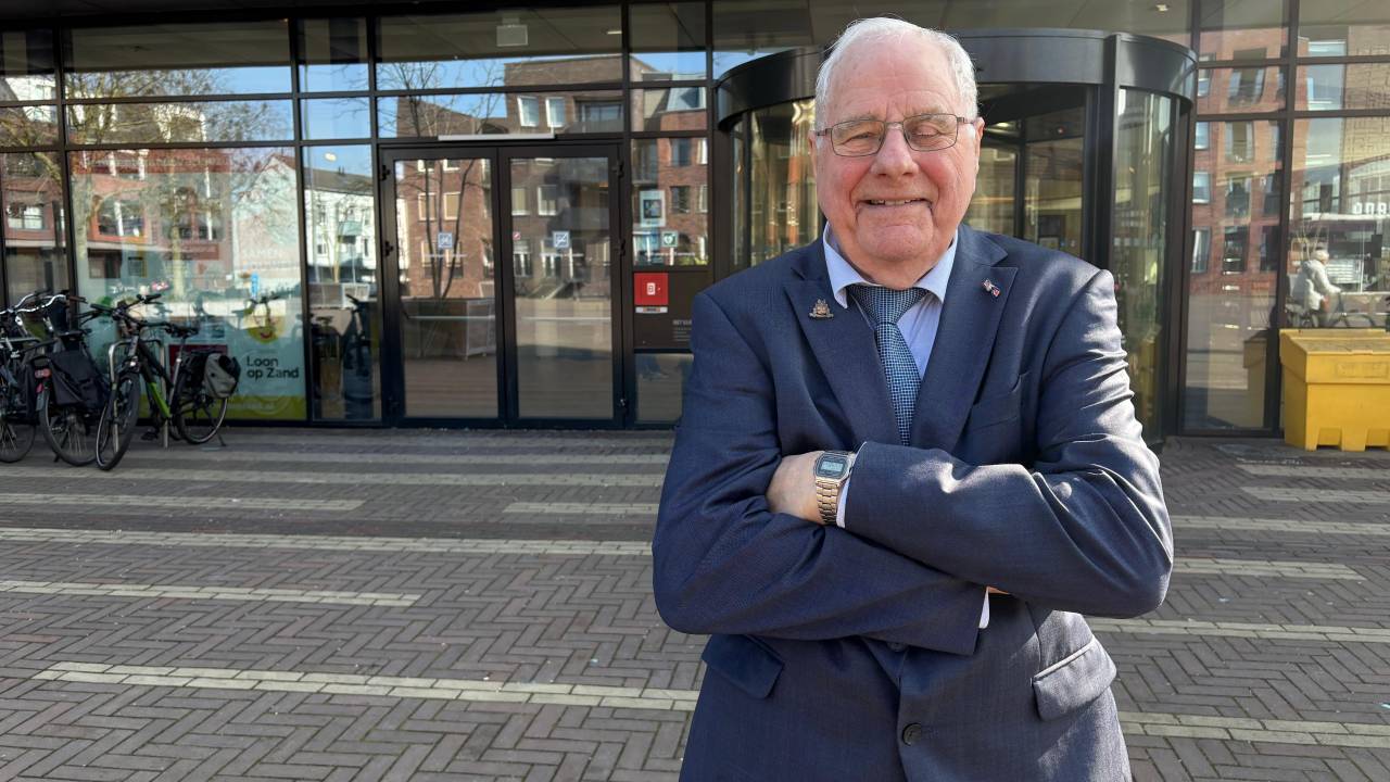 Bertus kan het na vijftig jaar nog altijd niet laten (foto: Pieter Soethout)