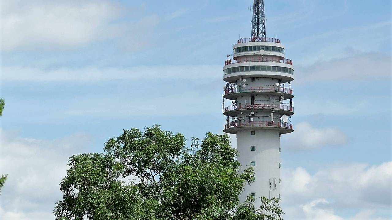 De televisietoren in Roosendaal (Foto: Erik Peeters)