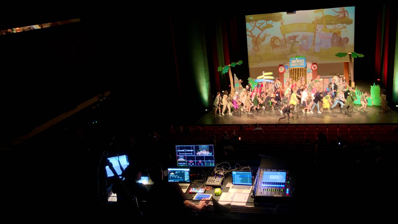 De schoolmusical van Sint Joseph in Breda in volle gang. (foto: Raoul Cartens)