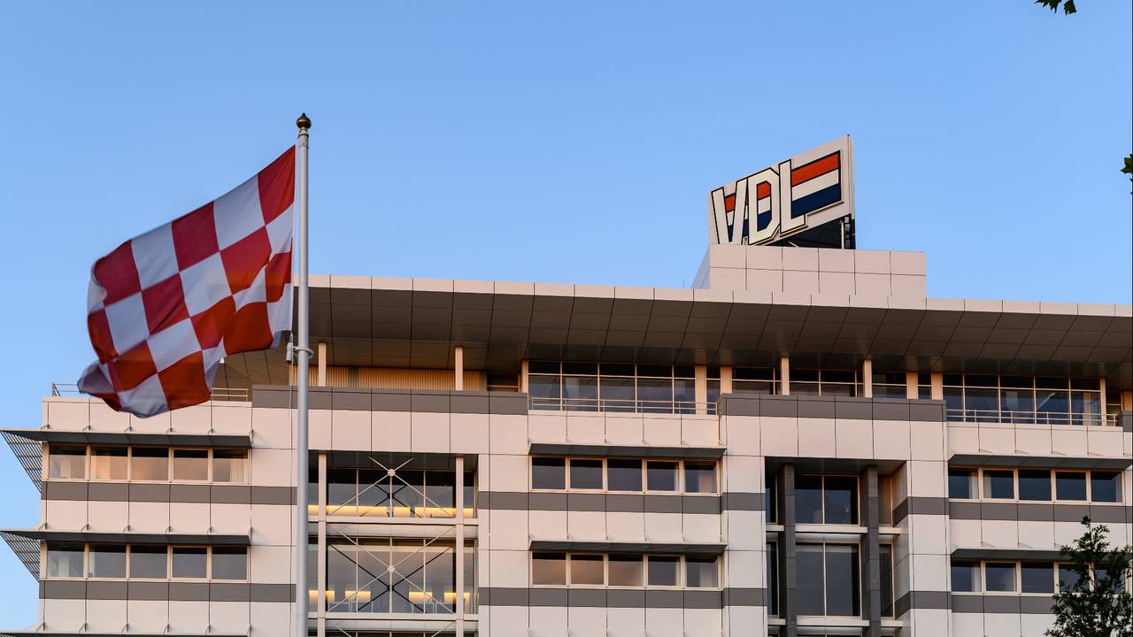 Het hoofdkantoor van VDL in Eindhoven (foto: ANP).