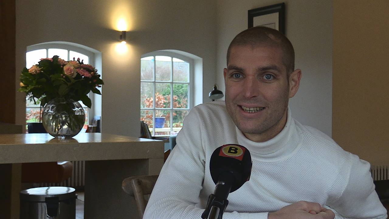 Maarten van der Weijden doet een triatlon in zijn eigen huis en tuin Omroep Brabant