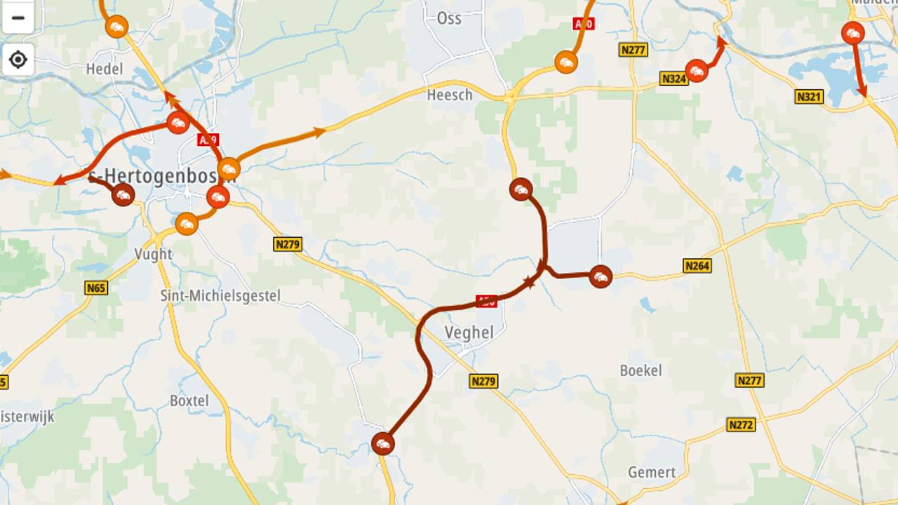 Vertraging op de A50 bij Uden-Zuid (foto: ANWB).